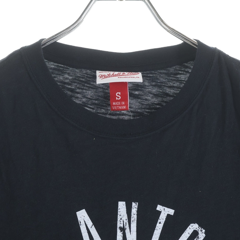 Mitchell&Ness(ミッチェル アンド ネス) NBA SAN ANTONIO SPURS サンアントニオ スパーズ フロントプリント 半袖Tシャツ カットソー ブラック