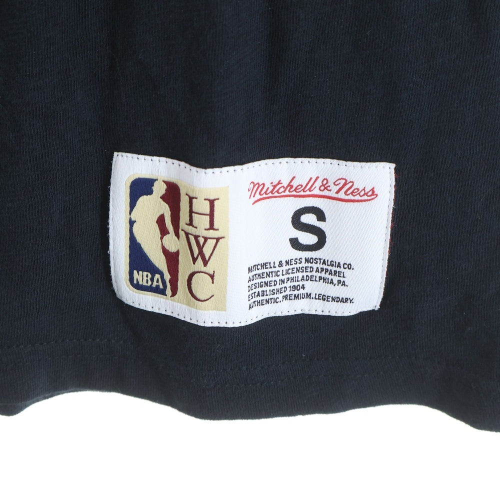 Mitchell&Ness(ミッチェル アンド ネス) NBA SAN ANTONIO SPURS サンアントニオ スパーズ フロントプリント 半袖Tシャツ カットソー ブラック