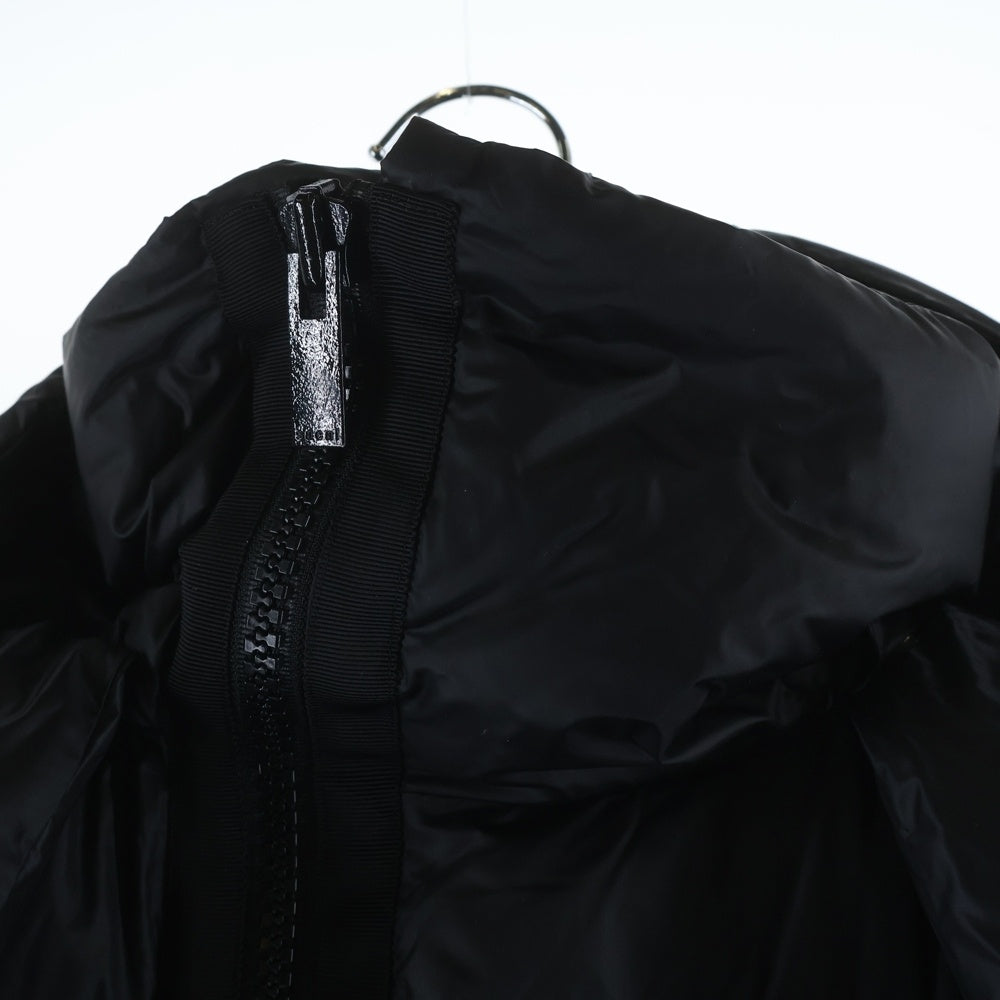 Sacai(サカイ) DOWN VEST フレアシルエット フーデッド ダウンベスト ブラック 17-03393