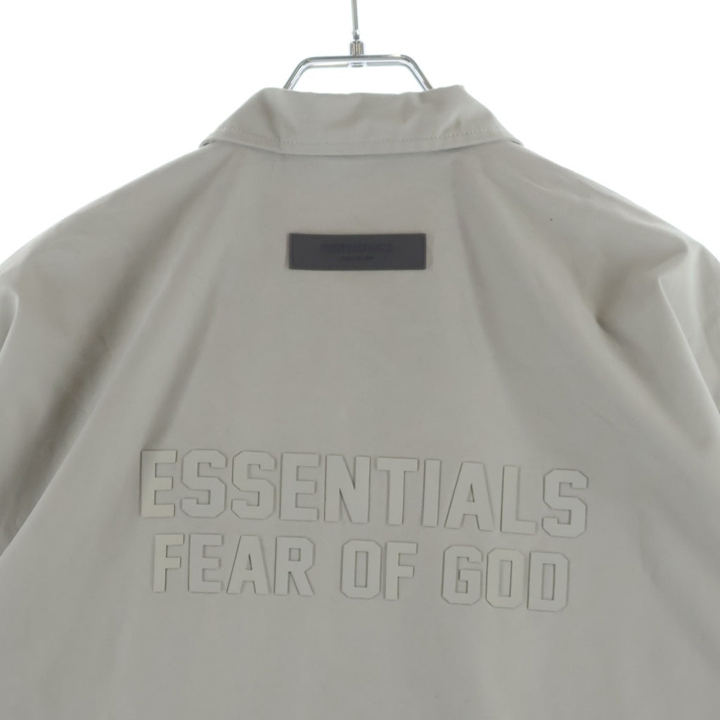 FEAR OF GOD ESSENTIALS(フィアオブゴッド エッセンシャルズ) キッズ バックロゴコーチジャケット ベージュ