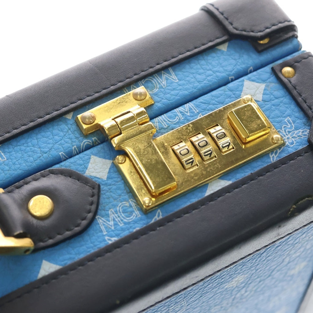 MCM(エム シー エム) ロゴプレートデザイン 総柄 トランクケース ブルー