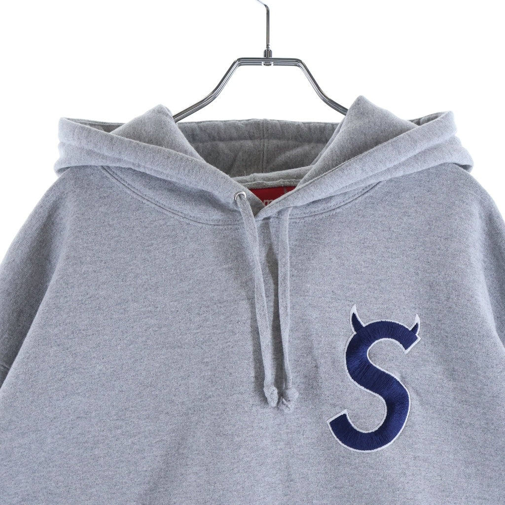 SUPREME(シュプリーム) 22AW S Logo Hooded Sweatshirt ロゴエンブロイダリー プルオーバースウェットフーディー パーカー グレー