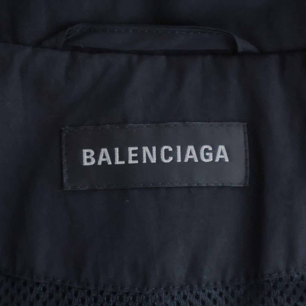 BALENCIAGA(バレンシアガ) 26SS 3B FOOTBALL TRACKSUIT JACKET 3Bフットボール 両面ロゴ刺繍 ナイロントラックジャケット ジップアップブルゾン ブラック 857734 TPQ38