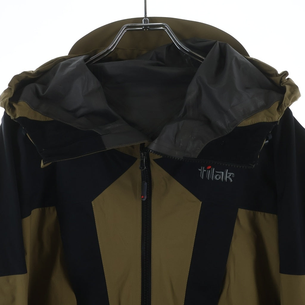 Tilak(ティラク) STINGER JACKET ロゴエンブロイダリー スティンガー ゴアテックス ジップアップ フーデッド ナイロン ジャケット ブラウン
