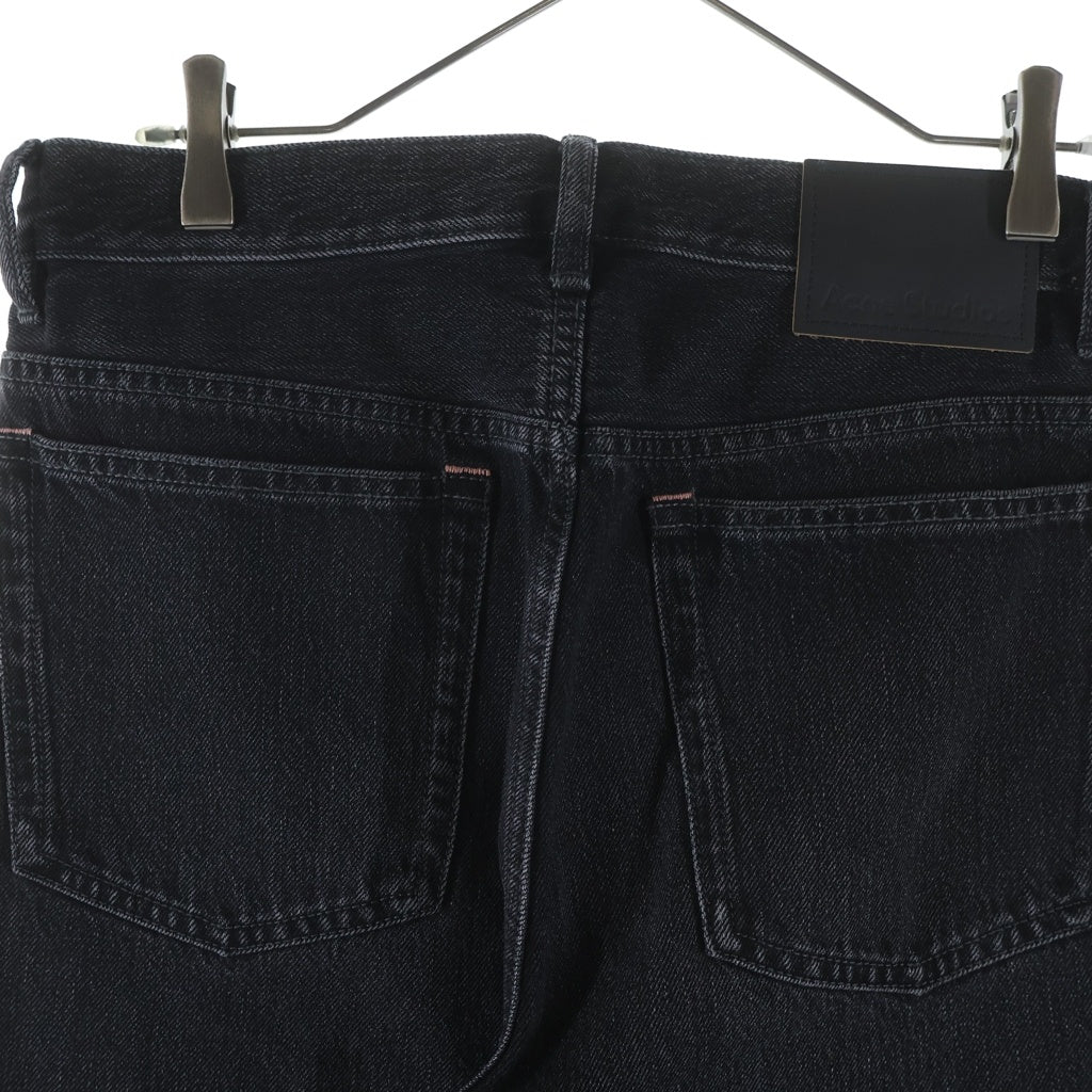 Acne Studios(アクネ ストゥディオズ) 2021M Black LOOSE BOOTCUT JEANS バックロゴパッチ ウオッシュド加工 マルチポケット ボタンフライ ルーズブーツカット デニム パンツ ブラック B00269