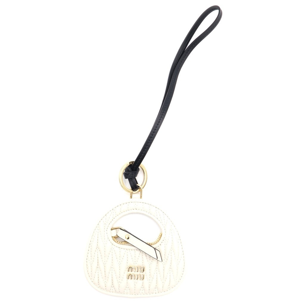 miumiu(ミュウミュウ) TRICK PELLE WANDER KEYCHAIN レザートリック ワンダー バッグ型チャーム キーリング ホワイト/ブラック 5TL357 2CWB F0009 レディース