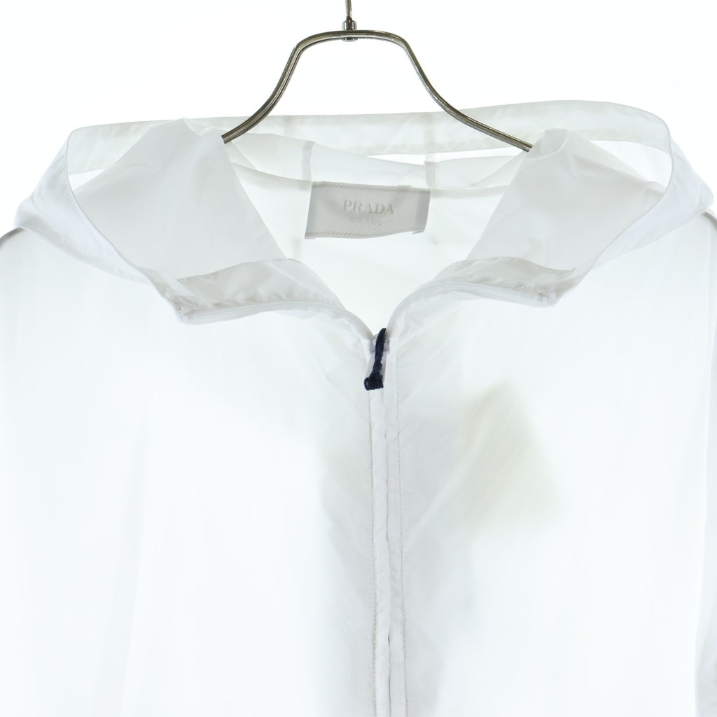 PRADA(プラダ) RE-NYLON リナイロン トライアングルロゴプレート フーデッドナイロンジャケット ジップアップブルゾン ホワイト SGC835