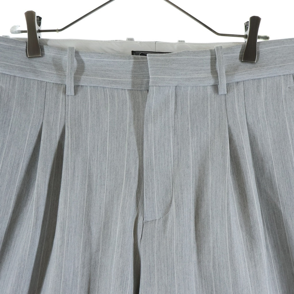 KITH(キス) Pinstripe Eli Pleated Trouser ピンストライプ レーヨン混 トラウザーパンツ スラックス グレー