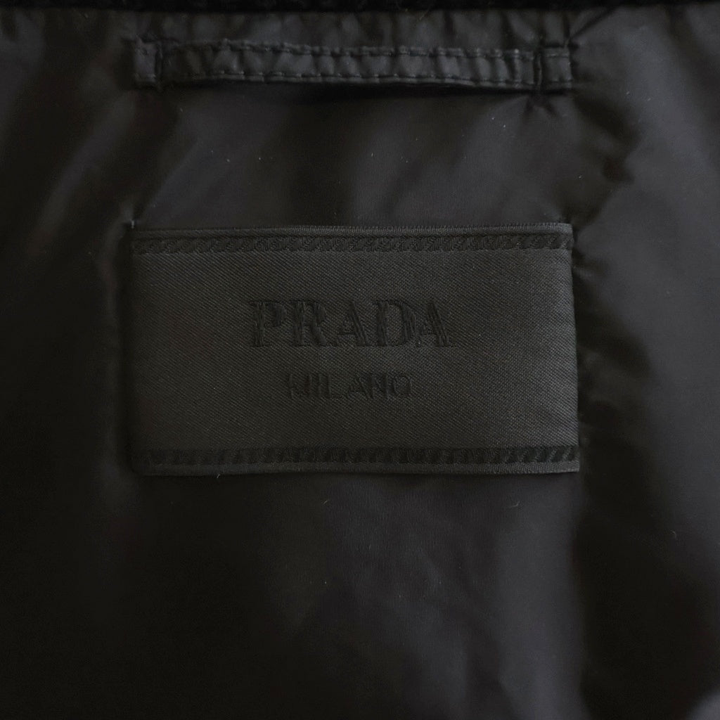 PRADA(プラダ) トライアングルロゴ コーデュロイ ジップアップ ダウンベスト ブラック SGC693