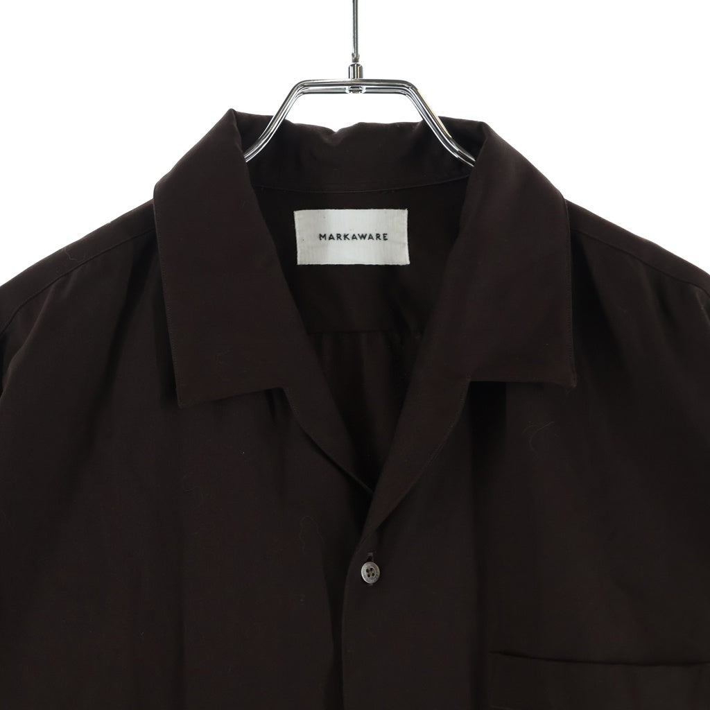 MARKAWARE(マーカウェア) 25AW ITALIAN COLLAR SHIRT ORGANIC WOOL GABARDINE オーガニック ウールギャバジン イタリアンカラー 長袖シャツ ブラウン A25C01SH01C