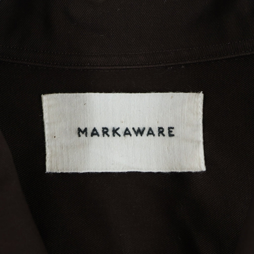 MARKAWARE(マーカウェア) 25AW ITALIAN COLLAR SHIRT ORGANIC WOOL GABARDINE オーガニック ウールギャバジン イタリアンカラー 長袖シャツ ブラウン A25C01SH01C
