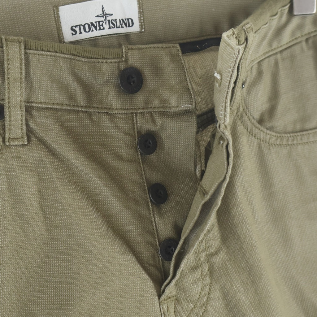 STONE ISLAND(ストーンアイランド) コットン ボタンフライ ショーツ ハーフパンツ カーキ 6015L01YM
