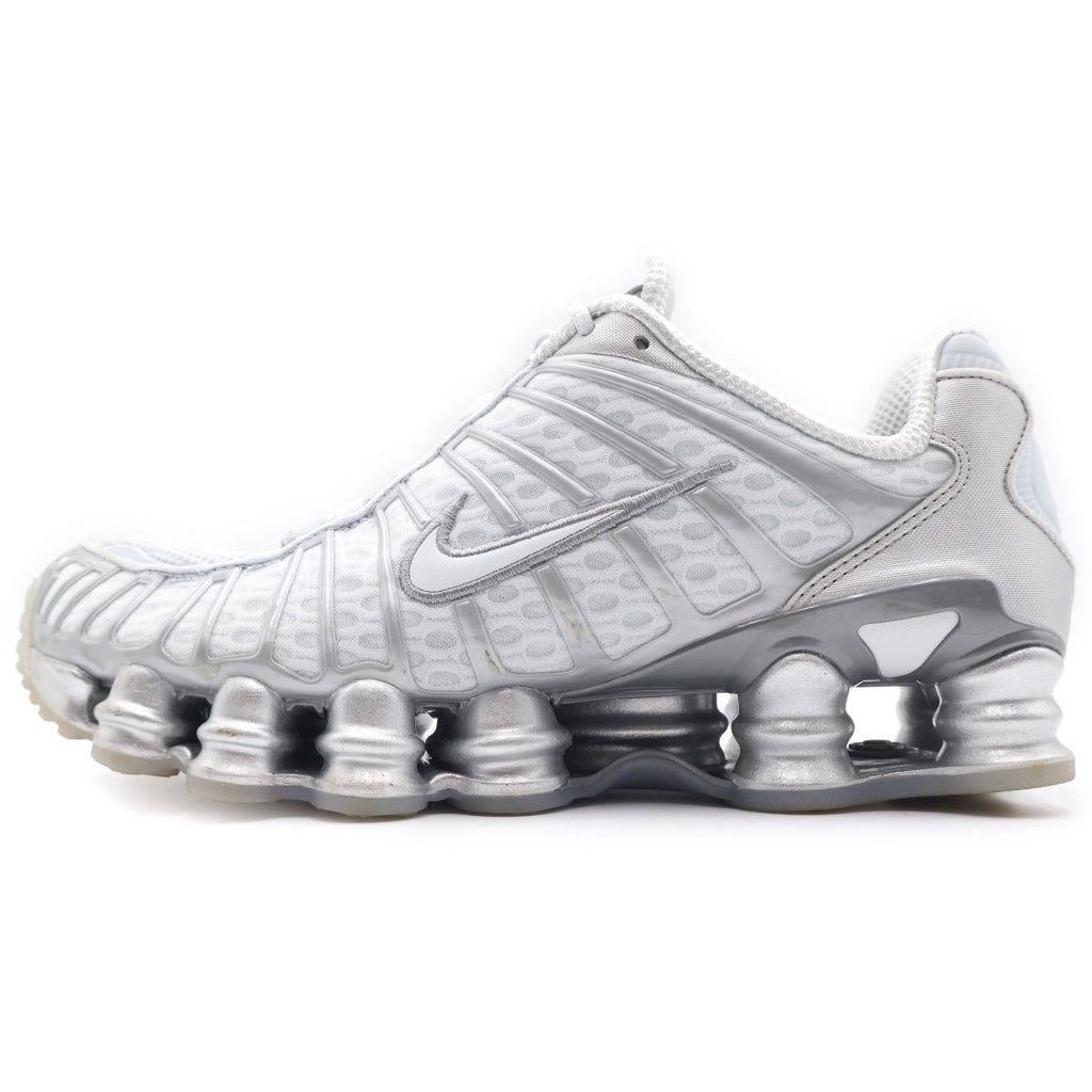 NIKE(ナイキ) WMNS SHOX TL Pure Platinum and Metallic Silver ウィメンズ ショックス ローカットスニーカー シルバー US10/27cm AR3566-003 レディース
