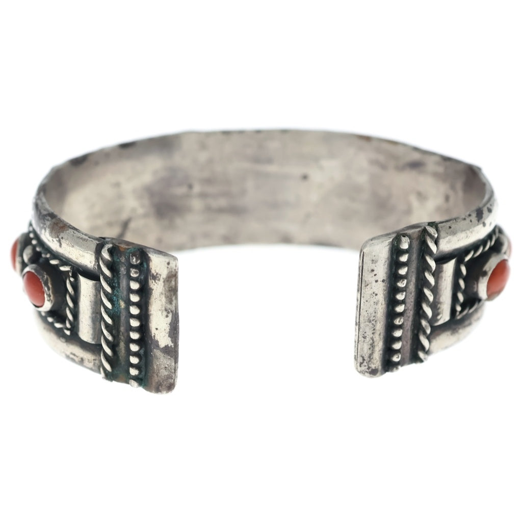 INDIAN JEWELRY(インディアンジュエリー) NAVAJO ナバホ族 コーラル装飾 バングル カフズ シルバー