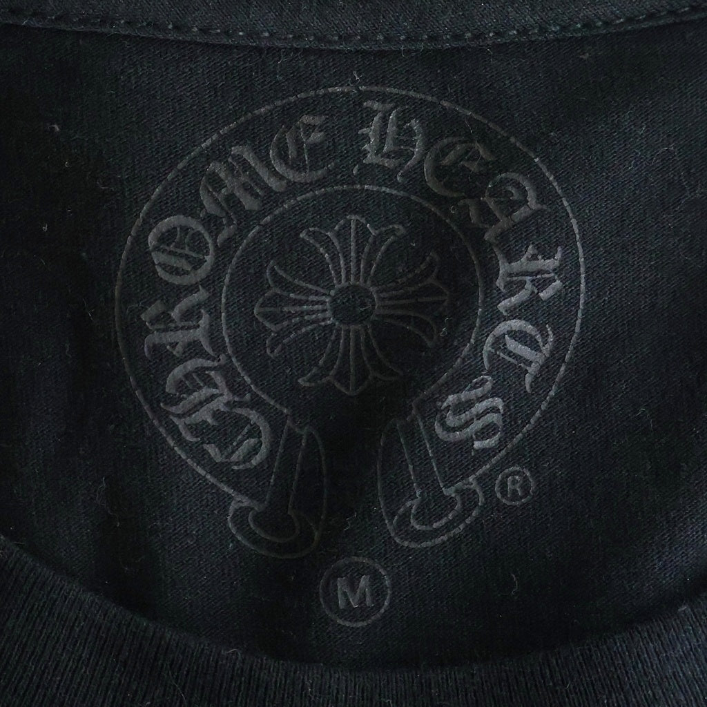 CHROME HEARTS(クロムハーツ) スクロールラベル アームプリント クルーネック コットン 長袖ポケットTシャツ カットソー ブラック