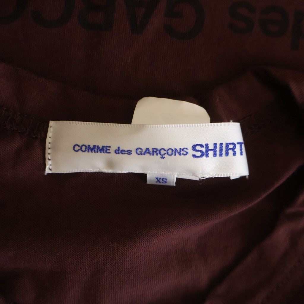 COMME des GARCONS SHIRT(コムデギャルソンシャツ) バックロゴプリント コットン クルーネック半袖Tシャツ カットソー バーガンディー FQ-T016