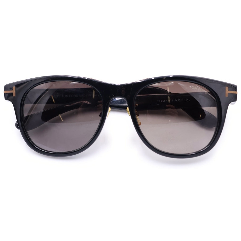 TOM FORD(トムフォード) ロゴ刻印 ウェリントンフレーム サングラス メガネ ブラック TF9257