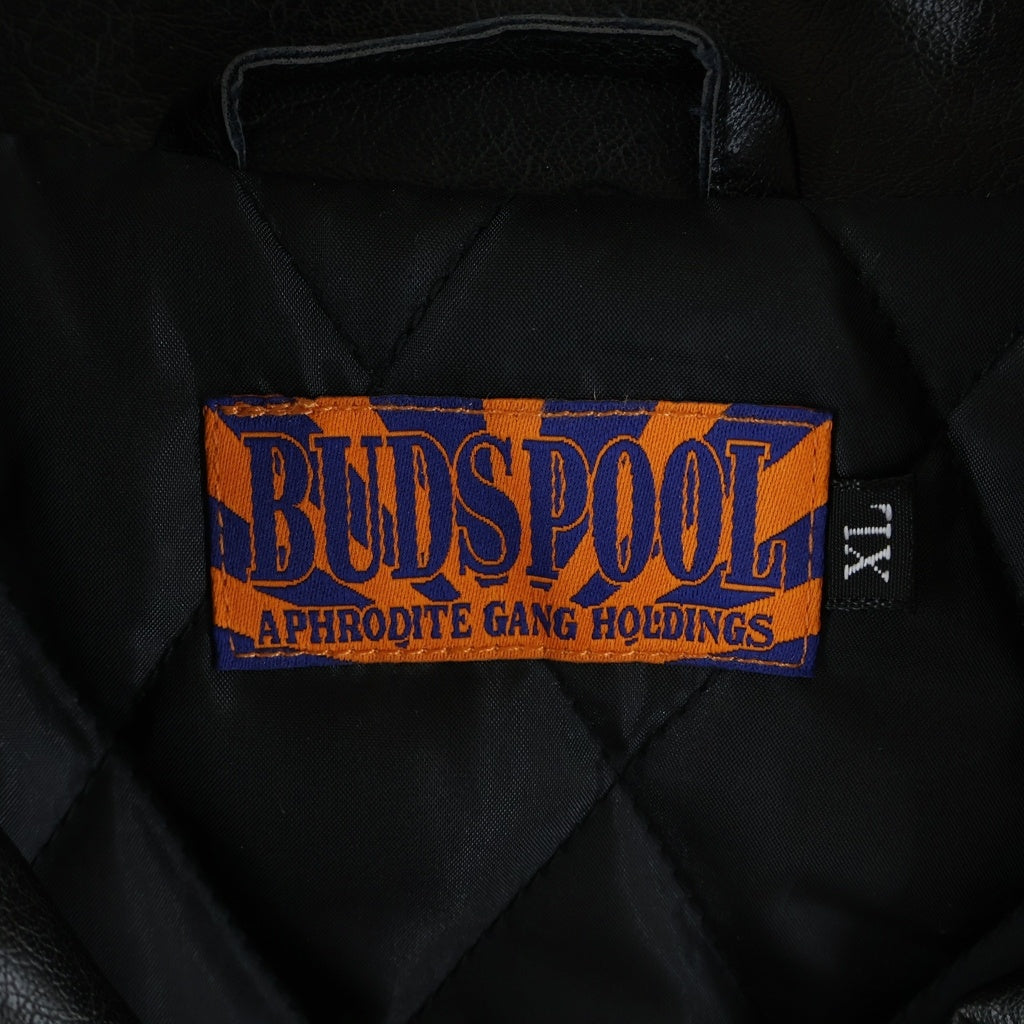 BUDSPOOL(バッズプール) FAUX LEATHER JACKET ロゴエンブロイダリー ジップアップ フェイクレザージャケット ブラック