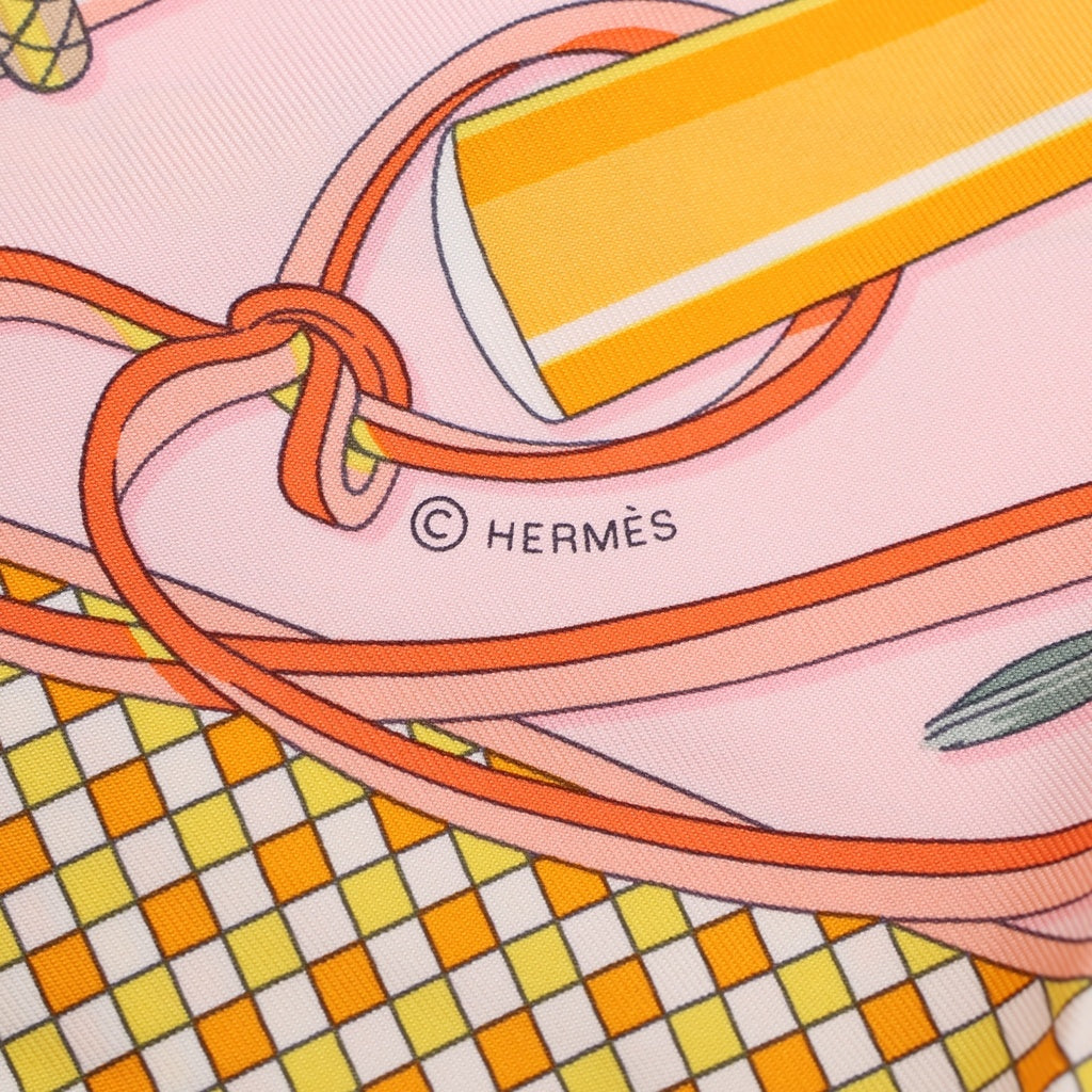 HERMES(エルメス) カレ 90 FOUETS ET BADINES 鞭とグリップ シルクスカーフ ピンク レディース