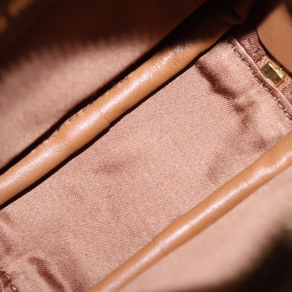 miumiu(ミュウミュウ) BEAU LEATHER MICRO-BAG ボー ロゴエンボス加工 マイクロバック レザーチャーム キーホルダー ブラウン 5NR036 2F8W F0046 レディース