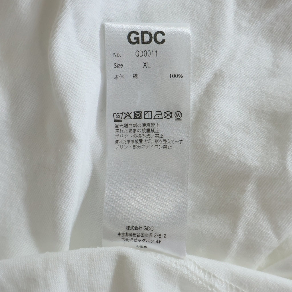 GDC(ジーディーシー) 25SS KINSKI T-SHIRT キンスキー フロントプリントTシャツ 半袖クルーネックカットソー ホワイト GD0011