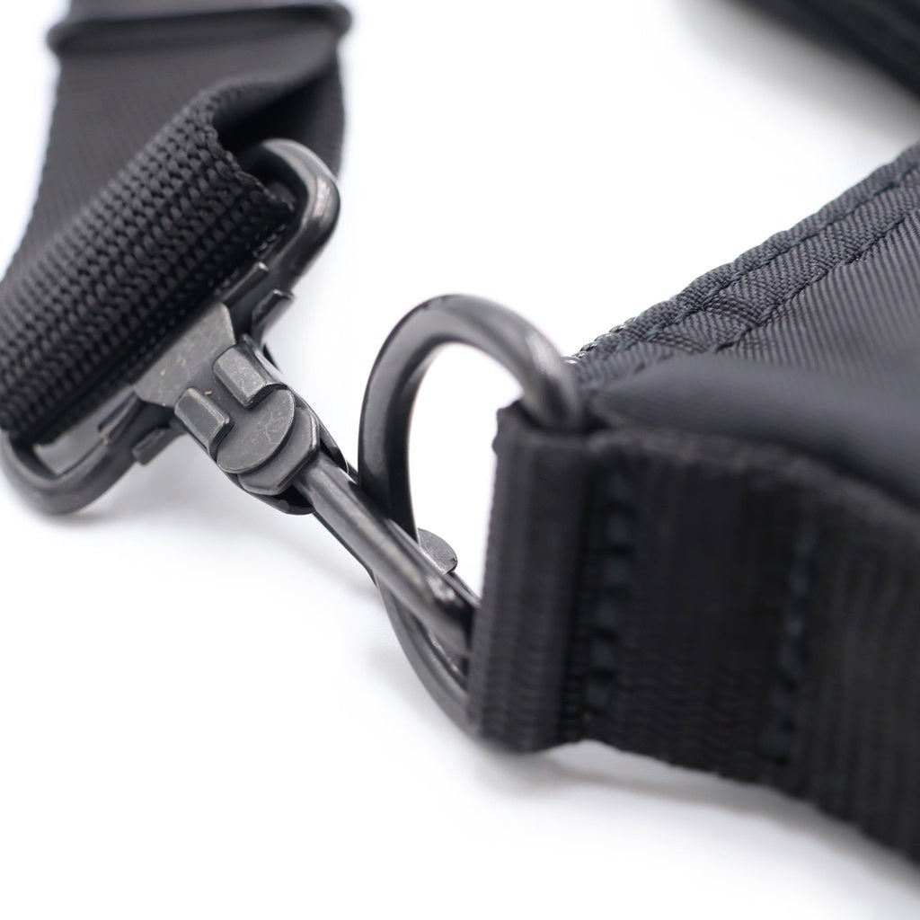 BLACK COMME des GARCONS(ブラックコムデギャルソン) 日本製 中わた 2WAY ナイロン ハンドショルダーバッグ ブラック 1Z-K 204