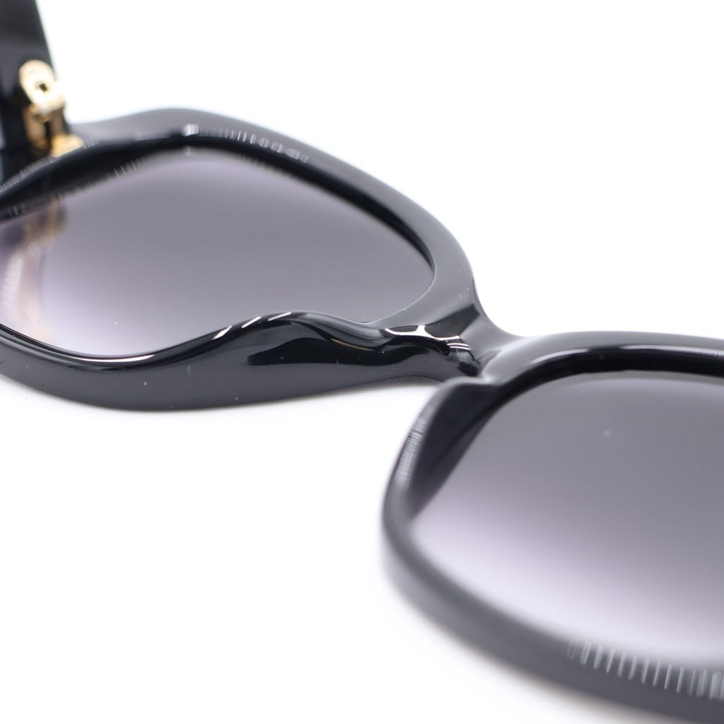 GUCCI(グッチ) GG0762S バタフライフレーム GGロゴテンプル カラーレンズ サングラス メガネ ブラック