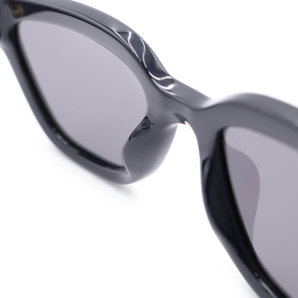 GUCCI(グッチ) GG1578S キャットアイフレーム インターロッキングGテンプル カラーレンズ サングラス メガネ ブラック