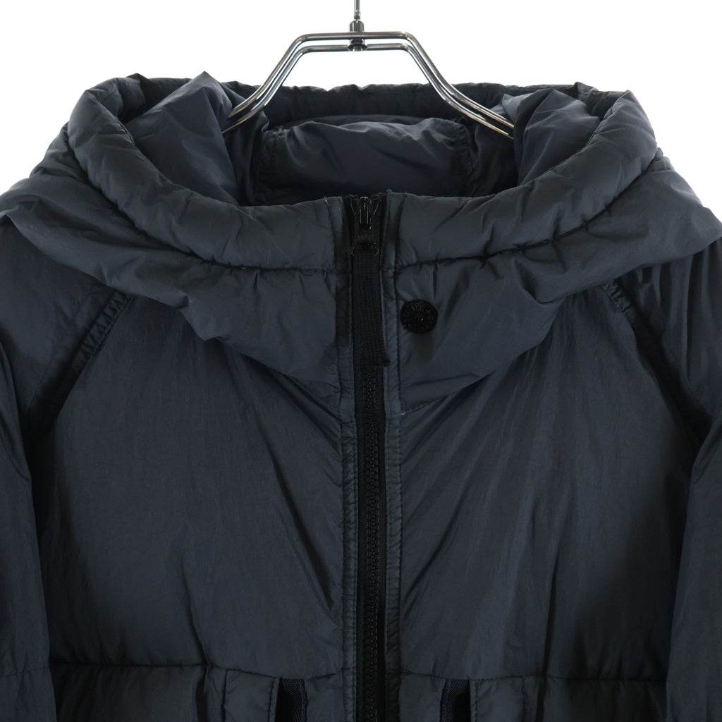 STONE ISLAND(ストーンアイランド) GARMENT DYED CRINKLE REPS RECYCLED NYLON DOWN ロゴワッペン ナイロンダウンジャケット グレー 791540723