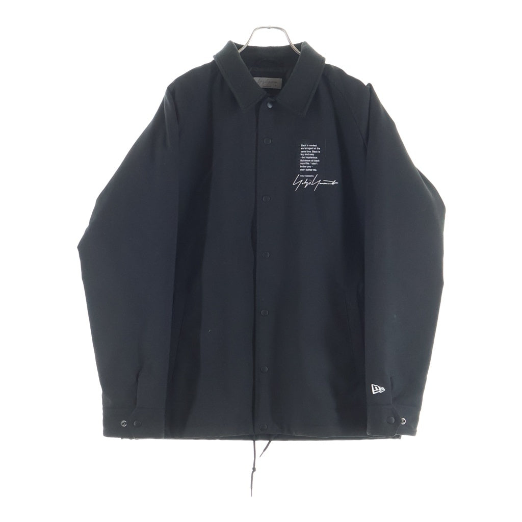 Yohji Yamamoto POUR HOMME(ヨウジヤマモト プールオム) 22AW ×NEW ERA WOOL COACH JACKET ニューエラ ロゴプリント ウール コーチジャケット ブラック HE-Y90-513