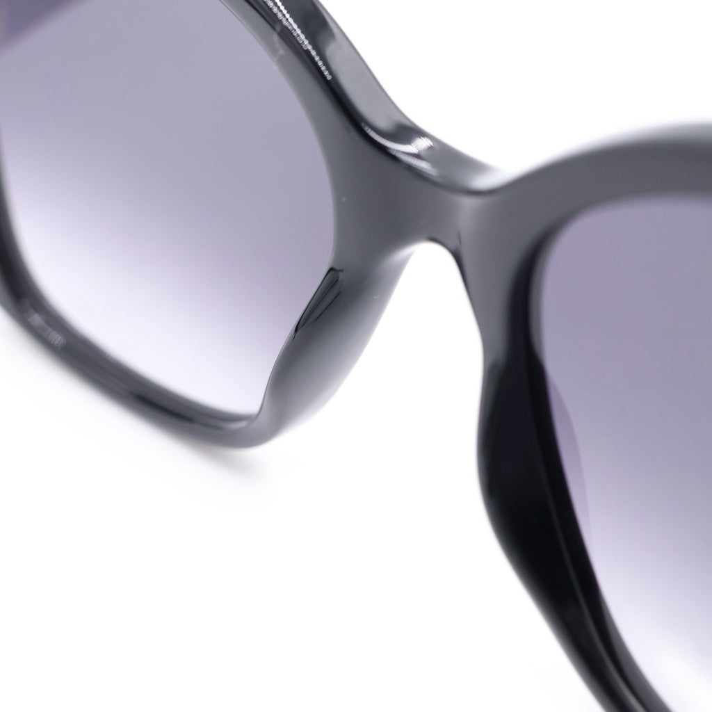 GUCCI(グッチ) GG0762S バタフライフレーム GGロゴテンプル カラーレンズ サングラス メガネ ブラック レディース