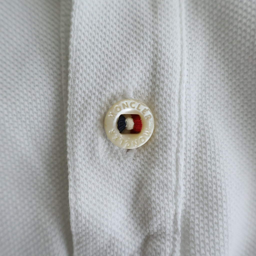 MONCLER(モンクレール) 19SS MAGLIA POLO MANICA CORTA コットン ロゴワッペン 半袖ポロシャツ ホワイト E10918305150 84556
