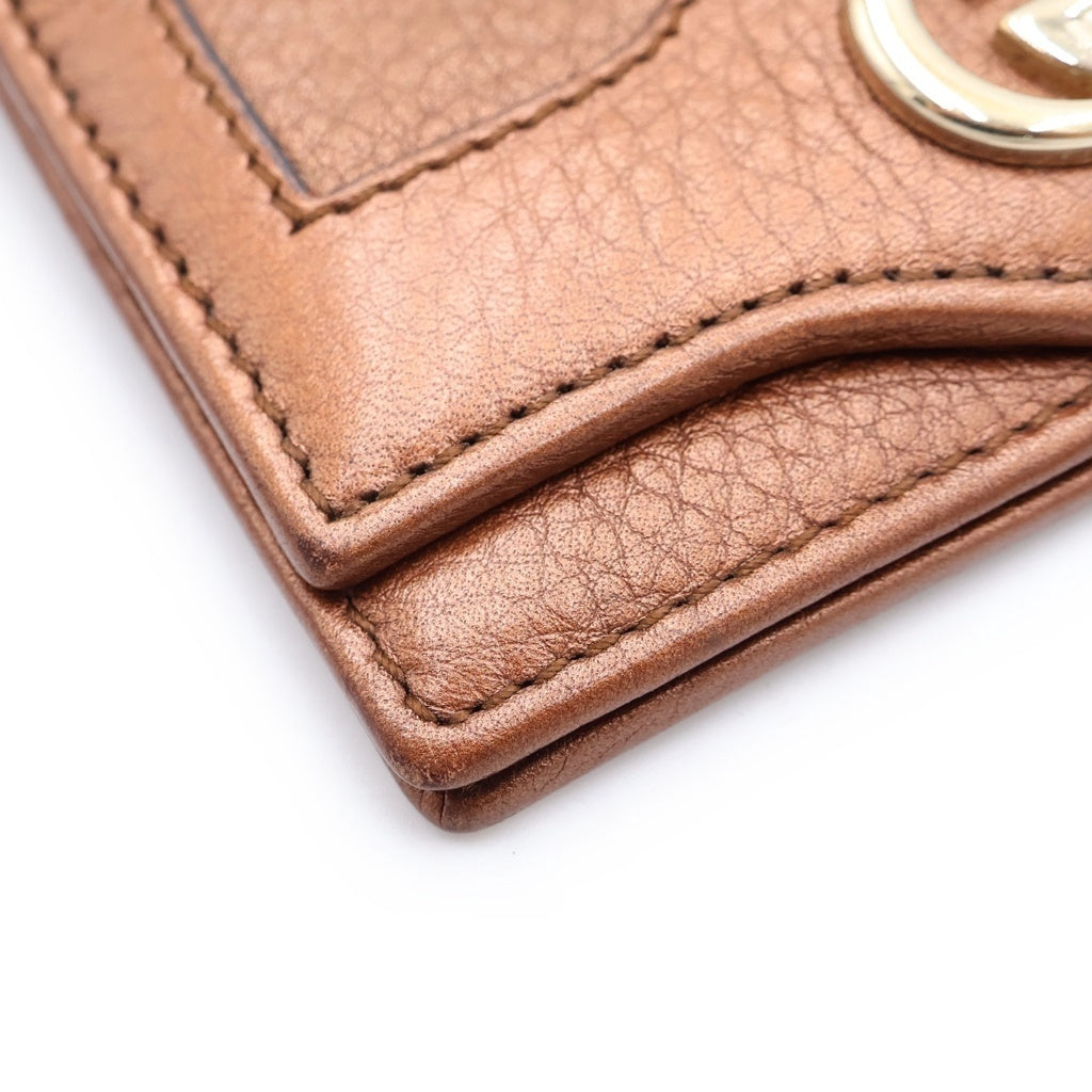 GUCCI(グッチ) インターロッキングG メタリック レザー カードケース ピンク 282435 282435 レディース