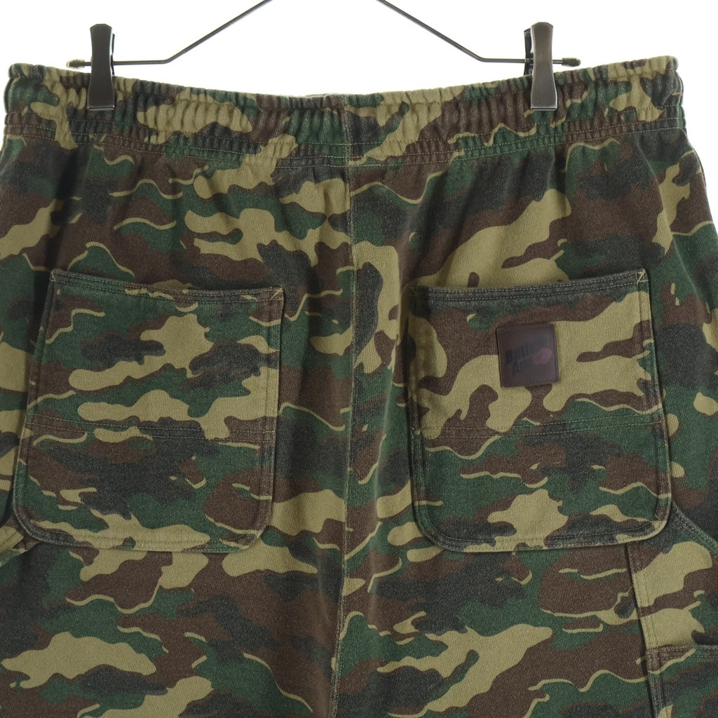 A BATHING APE(アベイシングエイプ) GREEN CAMO PRINT SHORTS グリーンカモ 迷彩柄 ドローストリング スウェットカーゴショーツ ハーフパンツ グリーン 001SPM301319M