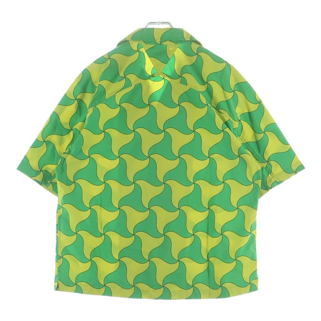 BOTTEGA VENETA(ボッテガヴェネタ) ウェービートライアングル 総柄 オープンカラー半袖シャツ イエロー/グリーン 679284 V1ZP90