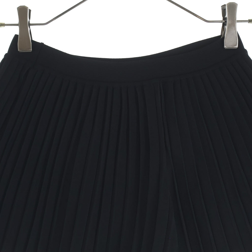 JACQUEMUS(ジャックムス) LE SHORT MAILLE PLISSE ルショートマイルプリッセ プリーツニットミニショーツ ブラック レディースハーフパンツ 241KN436