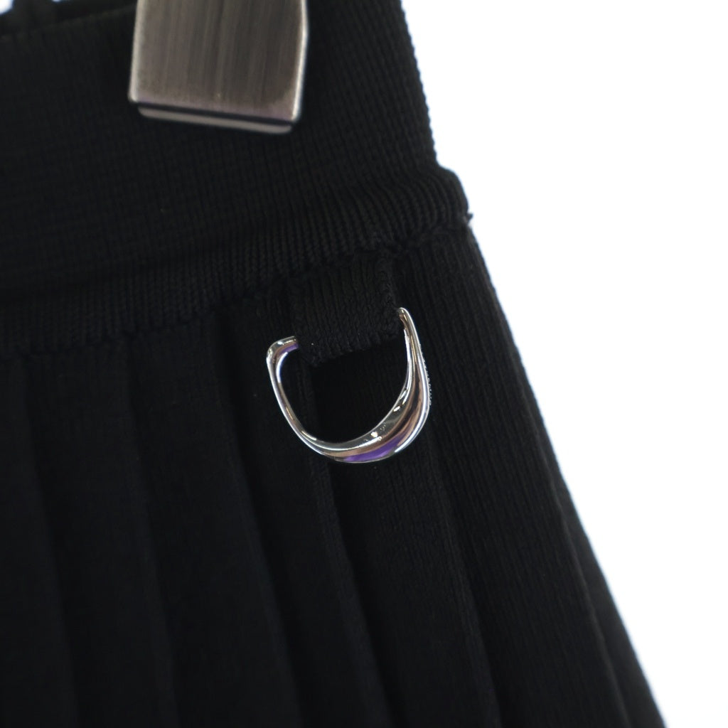 JACQUEMUS(ジャックムス) LE SHORT MAILLE PLISSE ルショートマイルプリッセ プリーツニットミニショーツ ブラック レディースハーフパンツ 241KN436