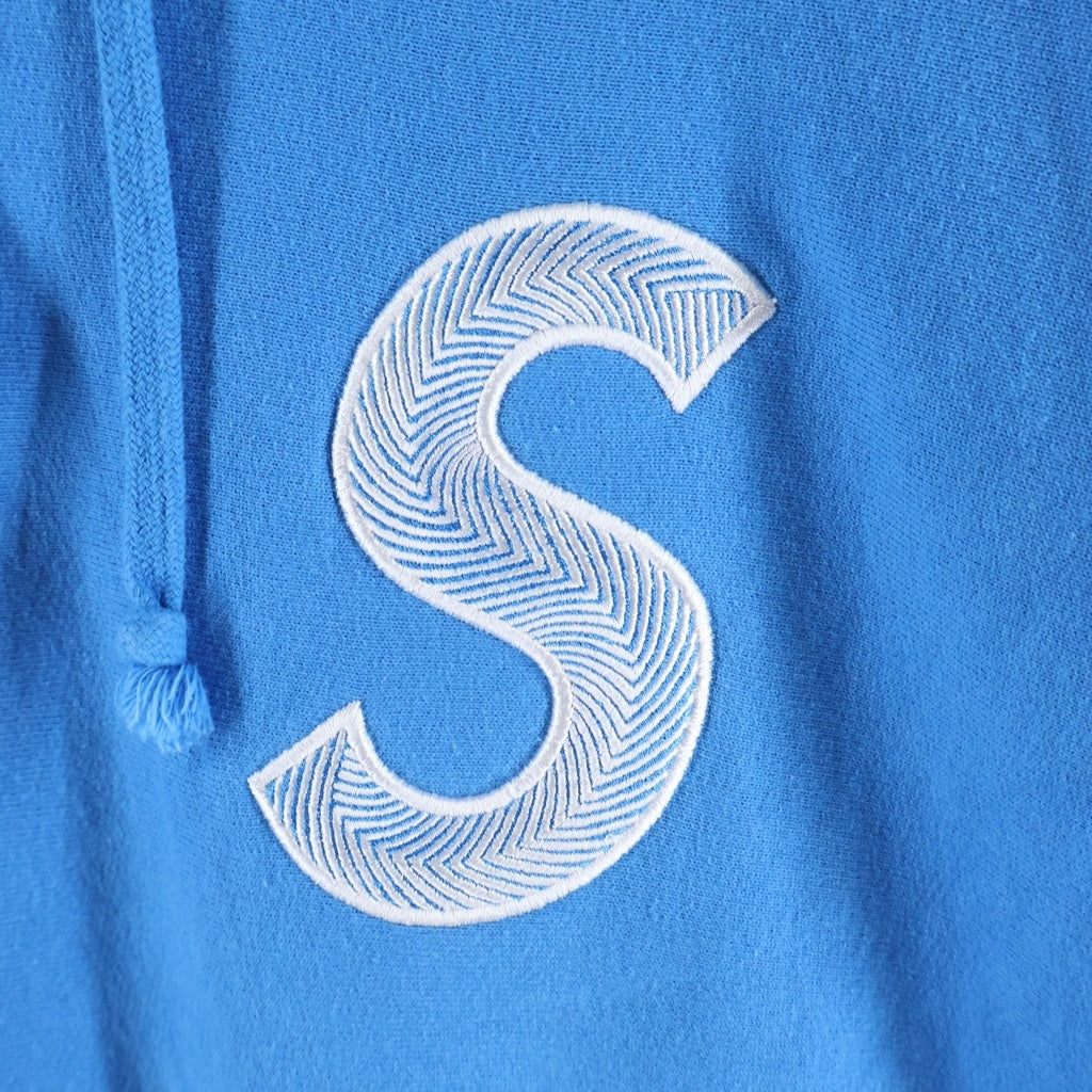 SUPREME(シュプリーム) 18AW S Logo Hooded Sweatshirt ロゴエンブロイダリー スウェット プルオーバーパーカー フーディ ブルー