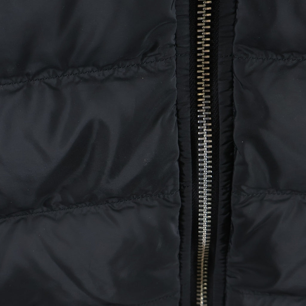 PRADA(プラダ) RE NYLON リナイロン トライアングルロゴ ジップアップ フーデッドダウンジャケット ブラック SGH072 R232