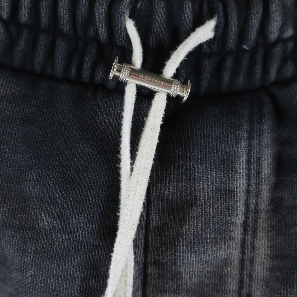 AMIRI(アミリ) 24SS FILIGREE LOGO SWEATSHORTS フィリグリーロゴエンブロイダリー スウェット ハーフ ショートパンツ ブラック AMJYSS1008