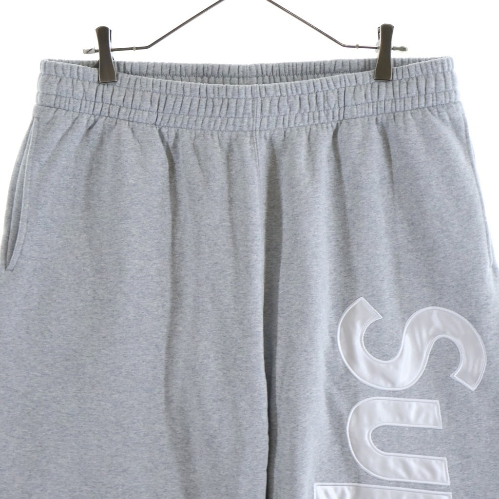 SUPREME(シュプリーム) 24AW Satin Applique Sweatpant サテン アプリケ ロゴ エンブロイダリー スウェットパンツ グレー