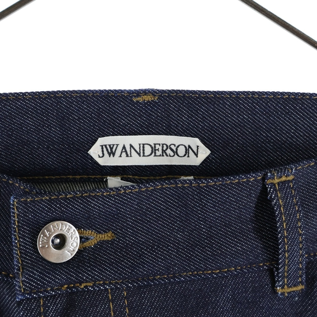 J.W.ANDERSON(ジェー ダブリュー アンダーソン) 26SS TWISTED WORKWEAR DENIM JEANS ツイスティッド ワークウェア ボタンフライ バギーデニムパンツ レディース インディゴ DT0127PG1930870