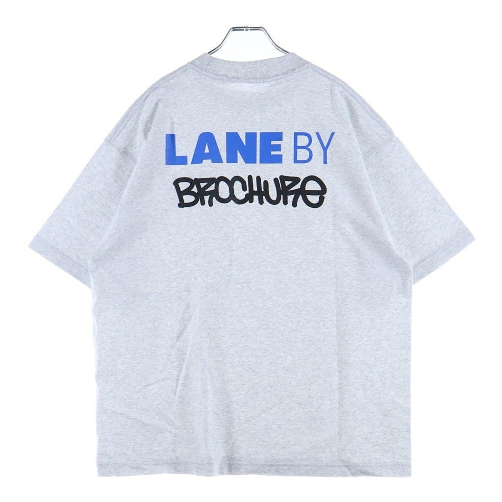 LANE BY BROCHURE(レーンバイブローシュアー) LANE BY 831 TEE ロゴプリントTシャツ グレー