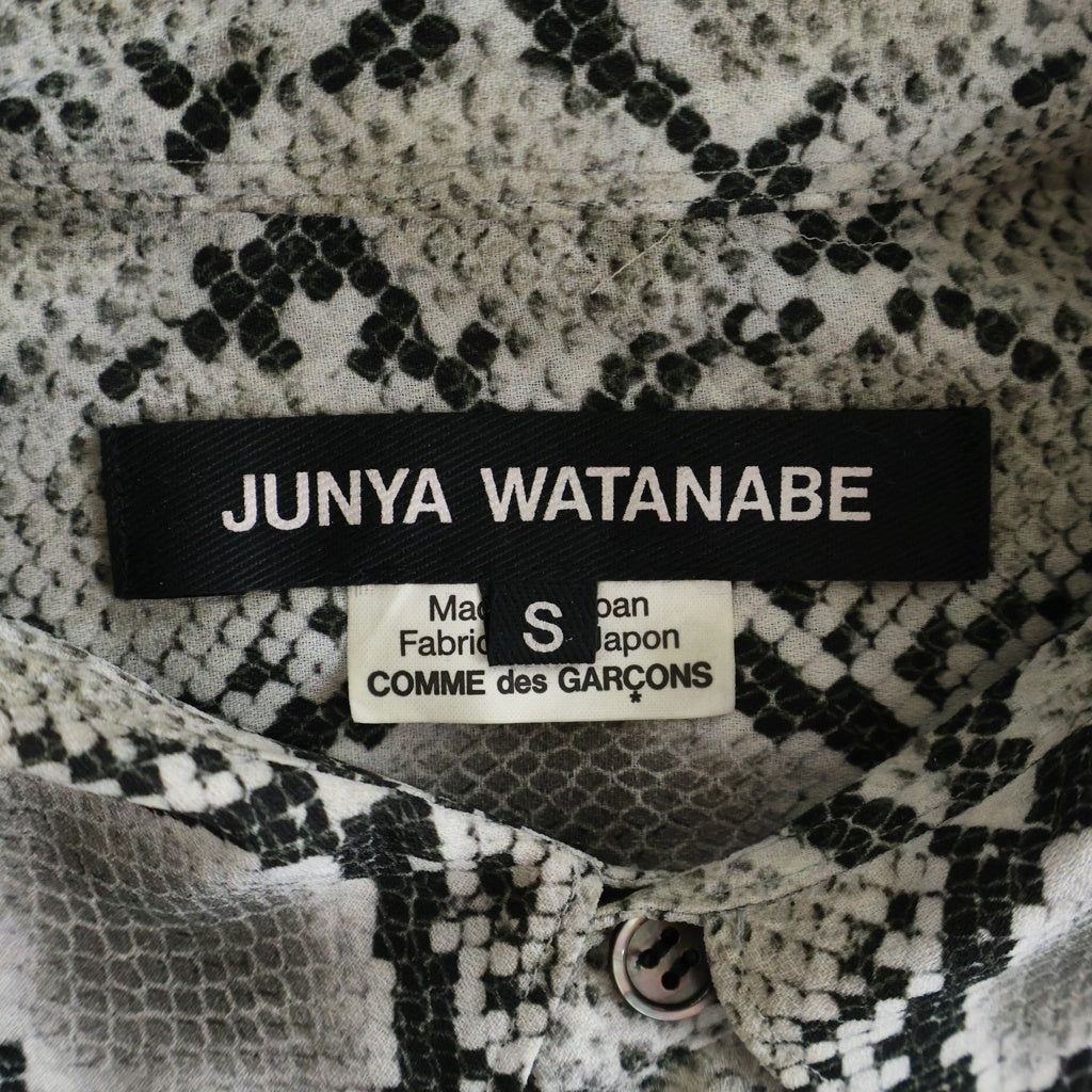 JUNYA WATANABE COMME des GARCONS(ジュンヤワタナベ コムデギャルソン) 25AW AD2025 スネークプリント パイソン オーバーサイズシルエット長袖シャツ グレー JP-B008