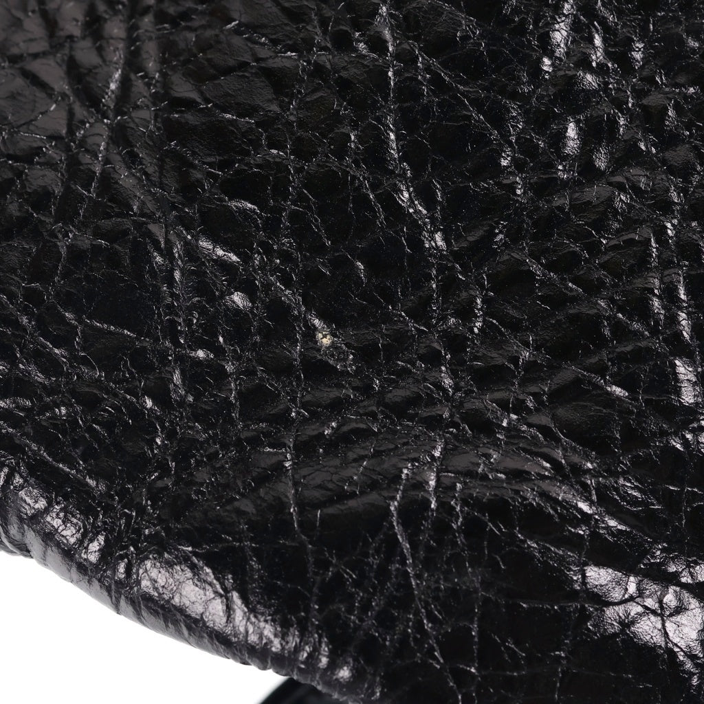 BALENCIAGA(バレンシアガ) LE CAGOLE DIY METAL ルカゴール ロゴペイント メタルスタッズ付き レザーバックパック リュック ブラック 766297