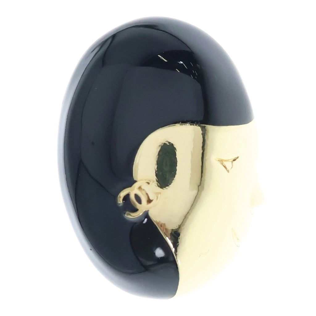 CHANEL(シャネル) 26A メティエダール メタルレジン ブローチ ブラック/ゴールド レディース