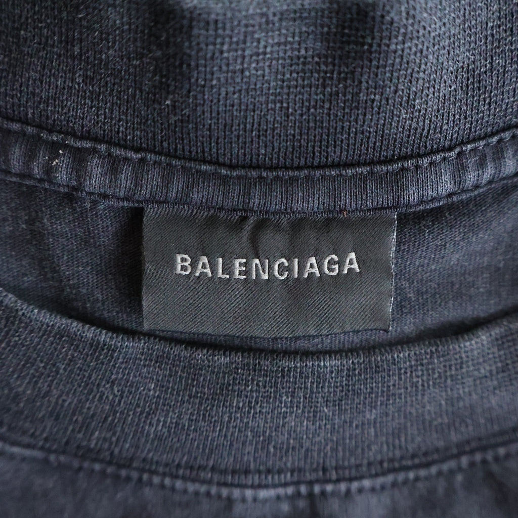 BALENCIAGA(バレンシアガ) 26SS CRAYON POLITICAL T-SHIRT MEDIUM-FIT ミディアムフィット ウォッシュ加工 クレヨンポリティカルロゴTシャツ 半袖クルーネックカットソー ブラック 850990 TTVD8