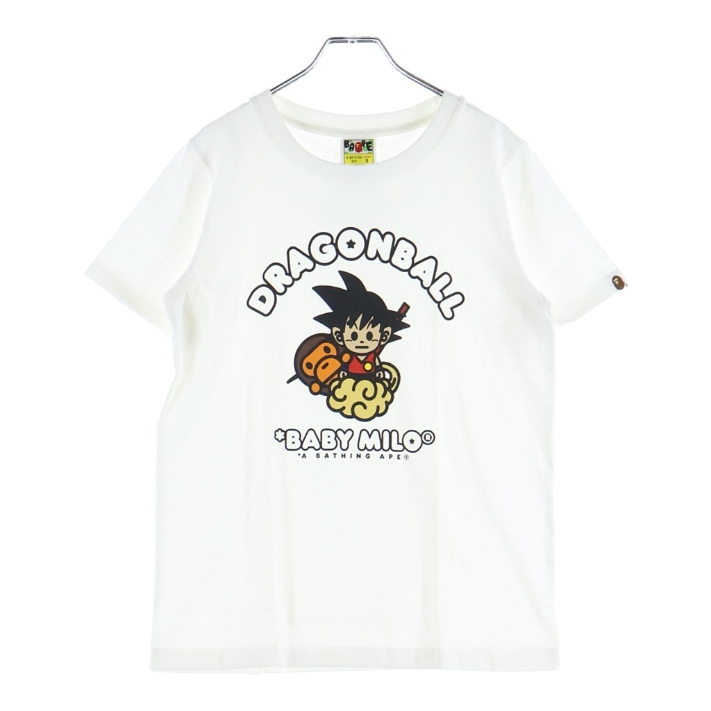 A BATHING APE(アベイシングエイプ) ×DORAGON BALL BABY MILO ドラゴンボール カカロットプリント クルーネックTシャツ 半袖 カットソー レディース ホワイト