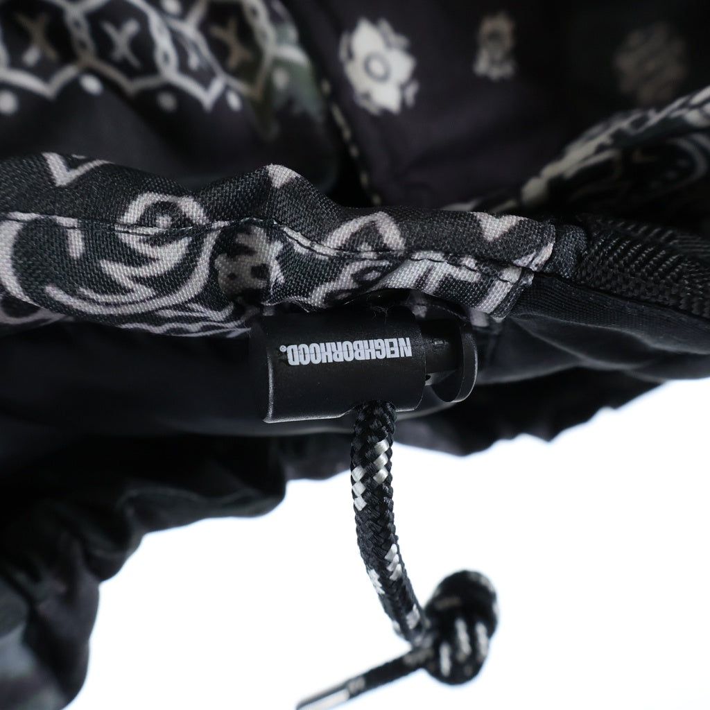 NEIGHBORHOOD(ネイバーフッド) 21AW BANDANA CHOPPED DOWN / E-JKT ペイズリー柄 バンダナチョップド ジップアップフーデッドダウンジャケット ブラック/グレー 212TSNH-JKM11