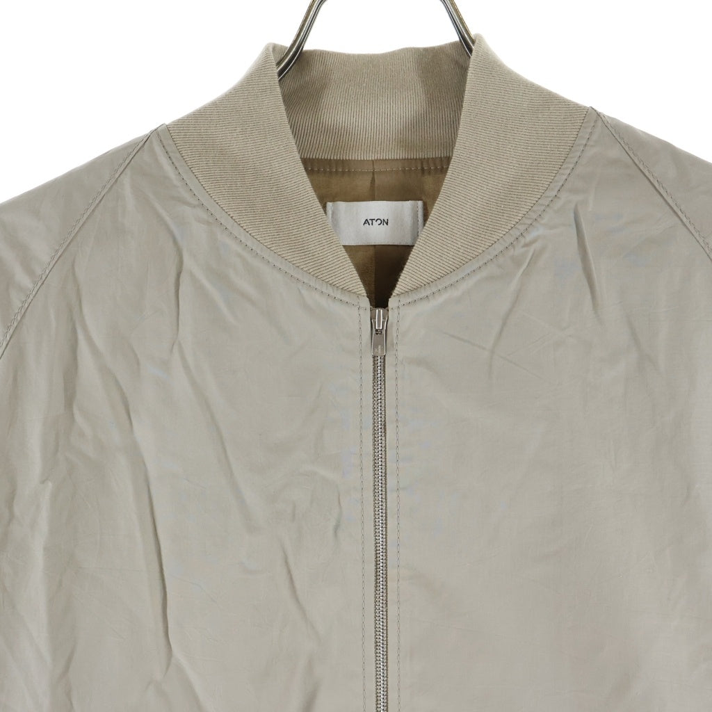 ATON(エイトン) KYOTO TSURIZOME FL JACKET キョウト ツリゾメ ナイロン ブルゾン フライトジャケット ベージュ JKAGSM06